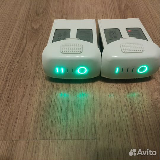 Батарея и зарядное устройство DJI Phantom 4