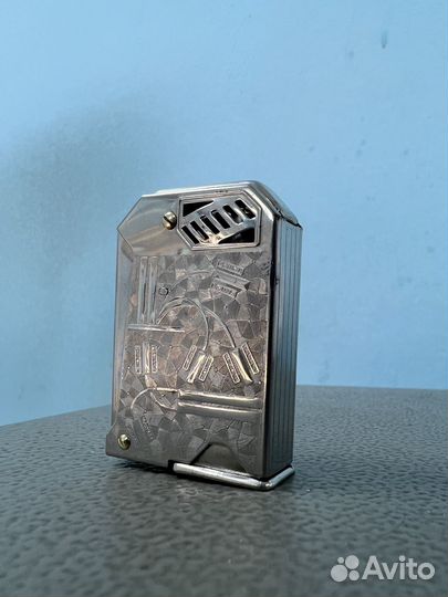 Зажигалка бензиновая