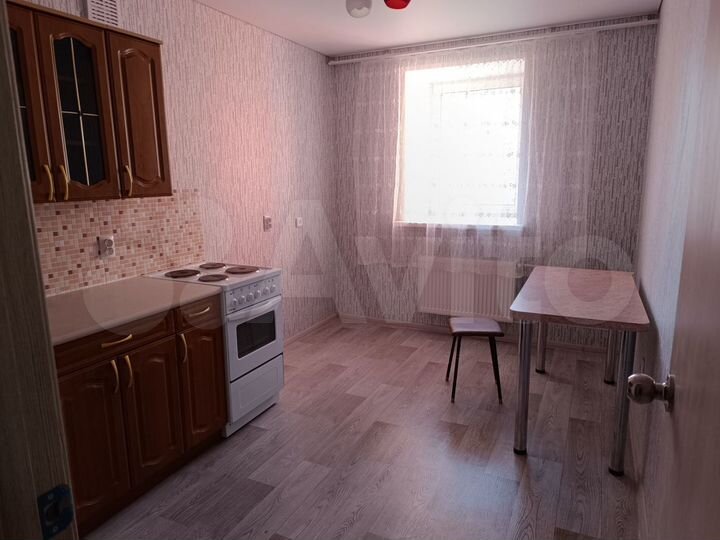 2-к. квартира, 52 м², 4/10 эт.