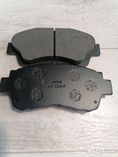 Колодки тормозные передние Toyota Mark ll /Crown