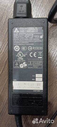 Блок питания для ноутбука (зарядное устройство)