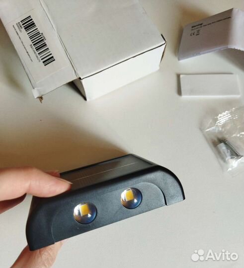 Уличный светильник на солнечных батареях