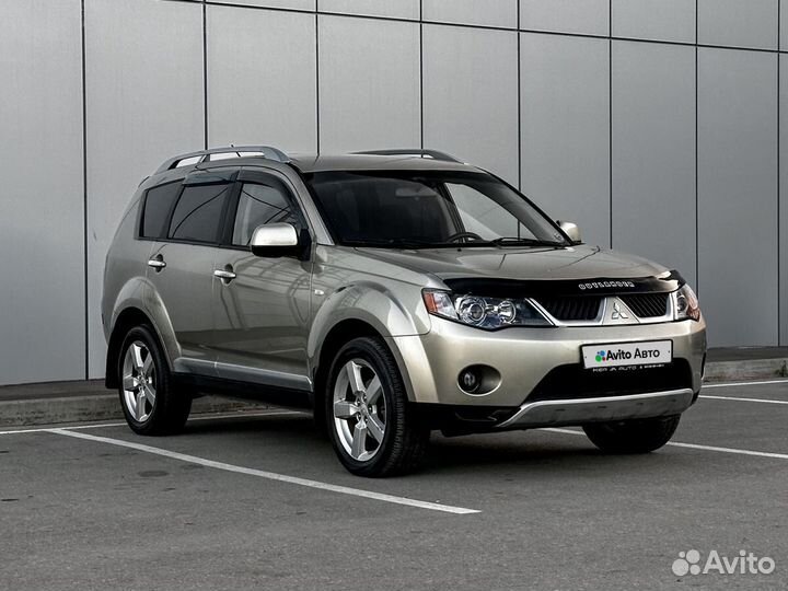 Mitsubishi Outlander 2.4 МТ, 2008, 270 000 км