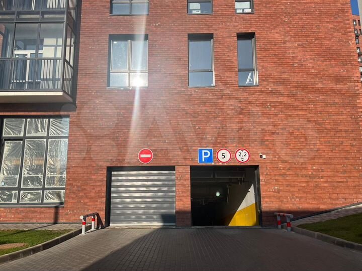 Машиноместо, 15 м²