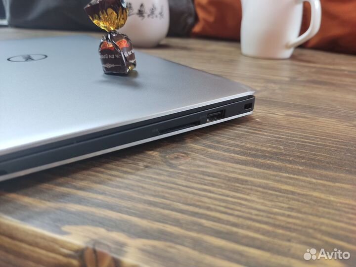 Ультрабук Dell XPS 13 9350 8Gb