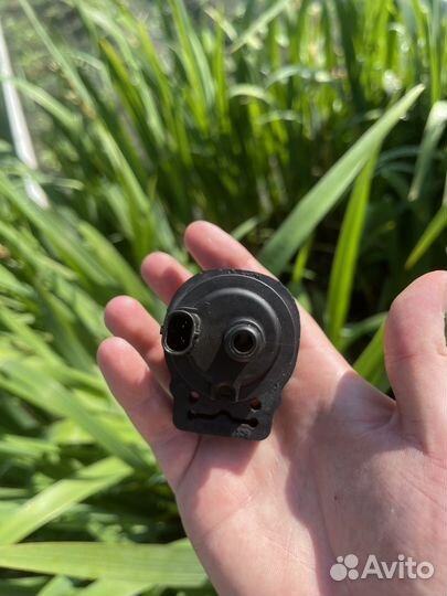 Клапан Mercedes А000470370064