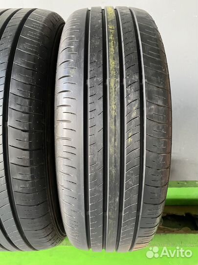 Dunlop Enasave EC300+ 215/60 R17 96H