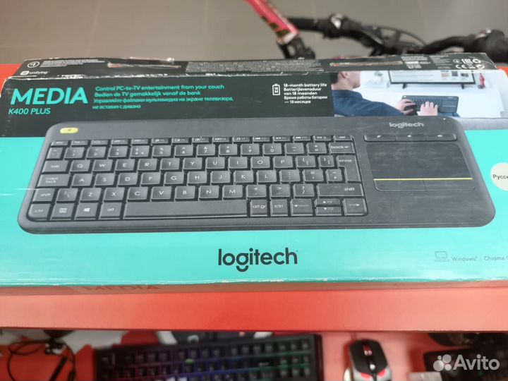 Клавиатура + мышь Logitech K 400 plus