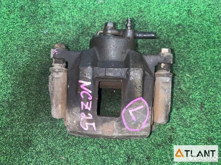 Суппорт передний левый toyota raum