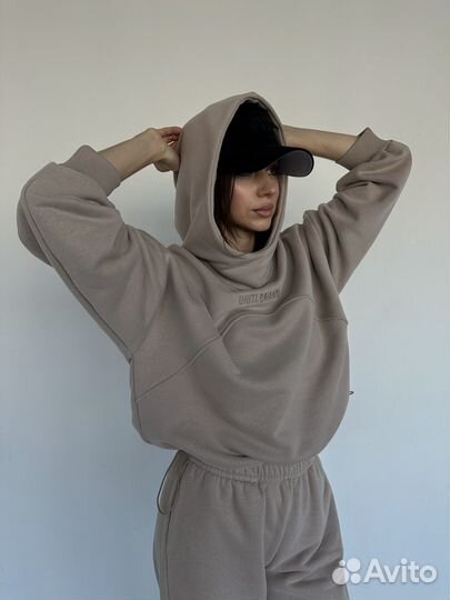 Костюм женский