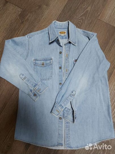 Джинсовая рубашка