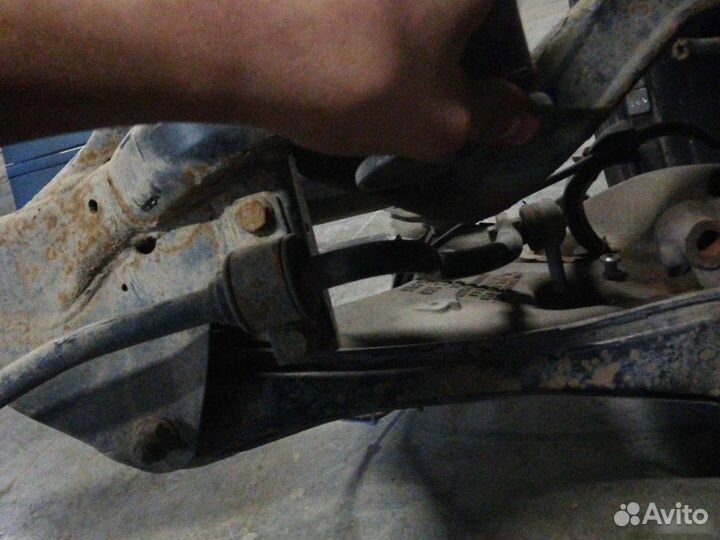 Стабилизатор задний Audi A4 B6 211 Л.С. 2001