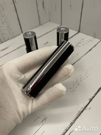 Жидкая губная помада Givenchy Le Rouge Liquide
