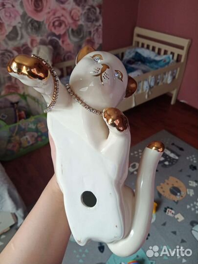 Фигурка керамическая с позолотой 