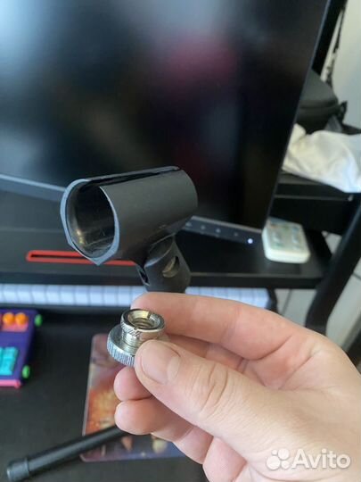 Стойка для микрофона настольная