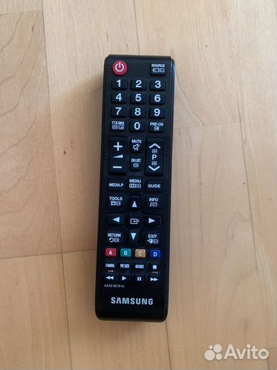 Телевизор Samsung UE32J4500AK
