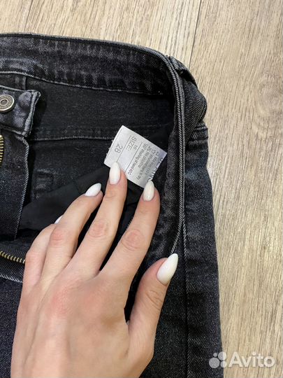Джинсы женские