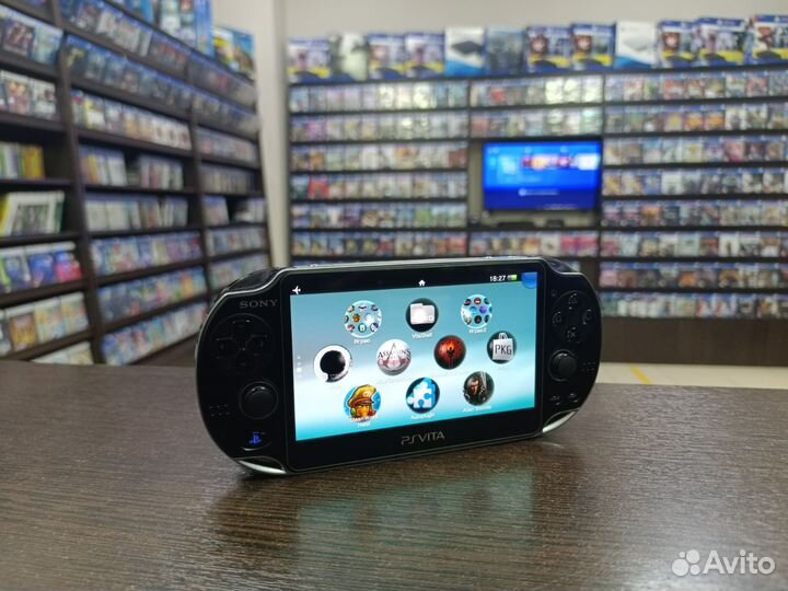 PS Vita прошитая с играми 16 GB