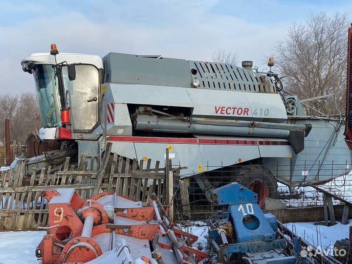 Комбайн Ростсельмаш Vector 410, 2009