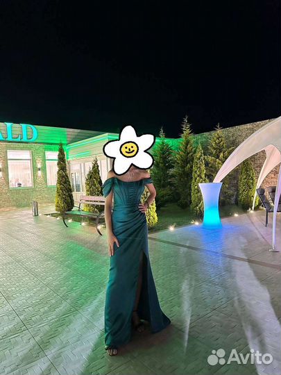 Вечернее платье в пол 42 44