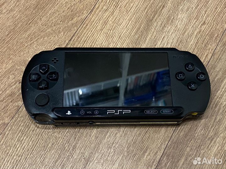 Sony PSP-E1008