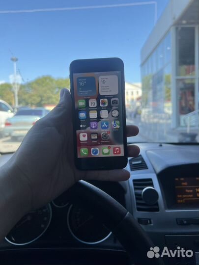 Телефон iPhone 7 32gb Продажа/Обмен