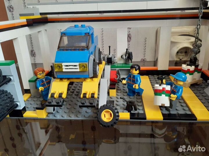 Lego city 7642 garage hotsell