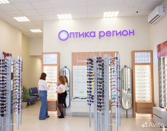 Продавец-консультант в салон оптики