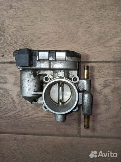 Дроссельная заслонка Opel Astra H 2004 1928498092