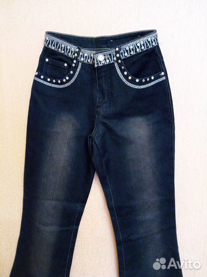 Джинсы клёш женские черные на стройную девушку