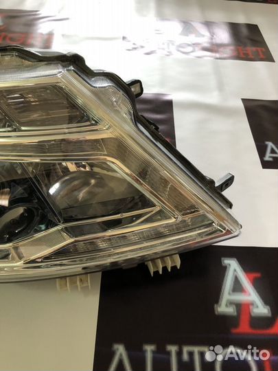 Фара Nissan Patrol Y62 2014-2017 правая