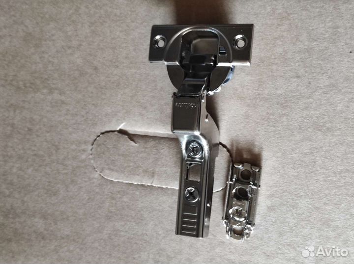 Мебельная фурнитура Blum