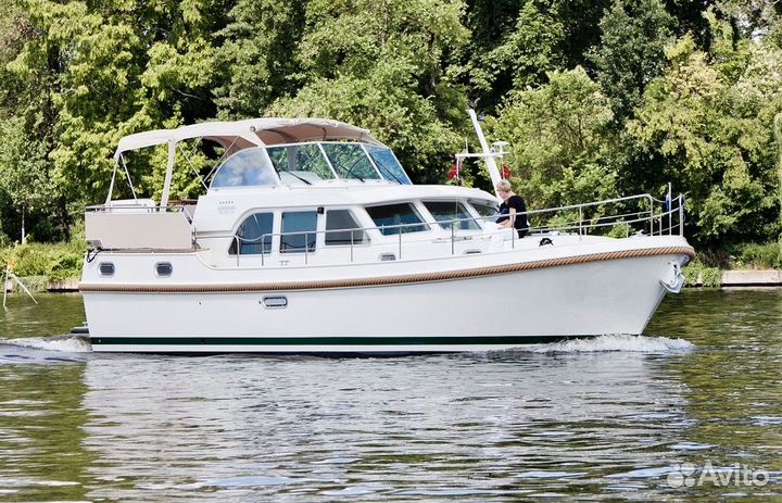 Linssen 40,9 2010 год