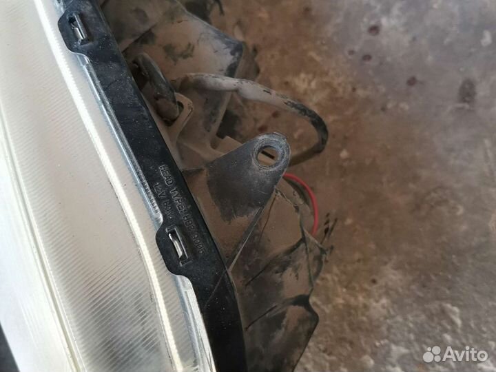 Фара правая subaru forester s12 SH