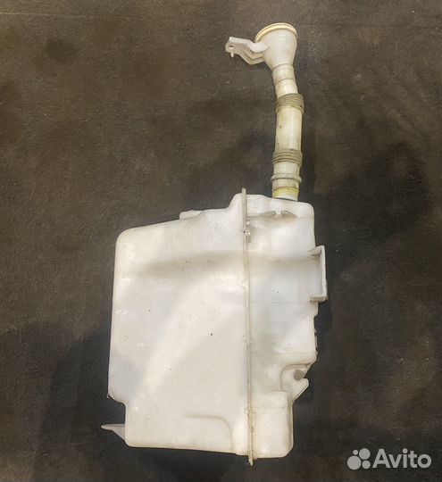 Бачок омывателя Mitsubishi lancer 10