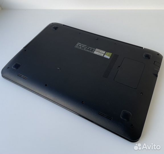 Ноутбук asus X554LA