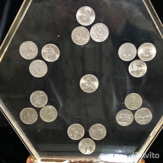 Подарок нумизмату. Панно из юбилейных монет СССР