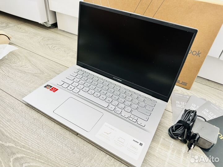 Новый Asus VivoBook 20Gb 512Gb Ryzen 3 Windows 11