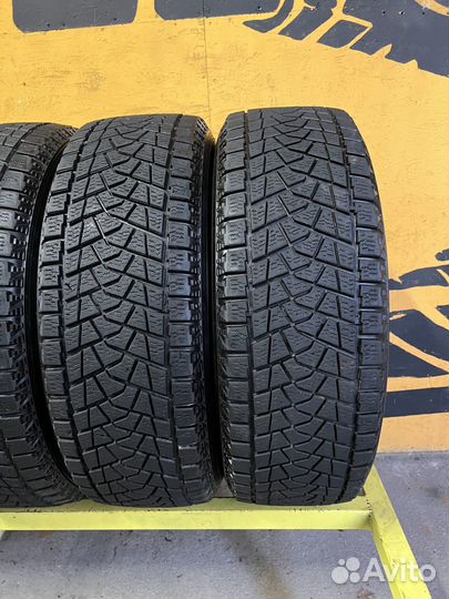 Bridgestone Blizzak DM-Z3 225/65 R17