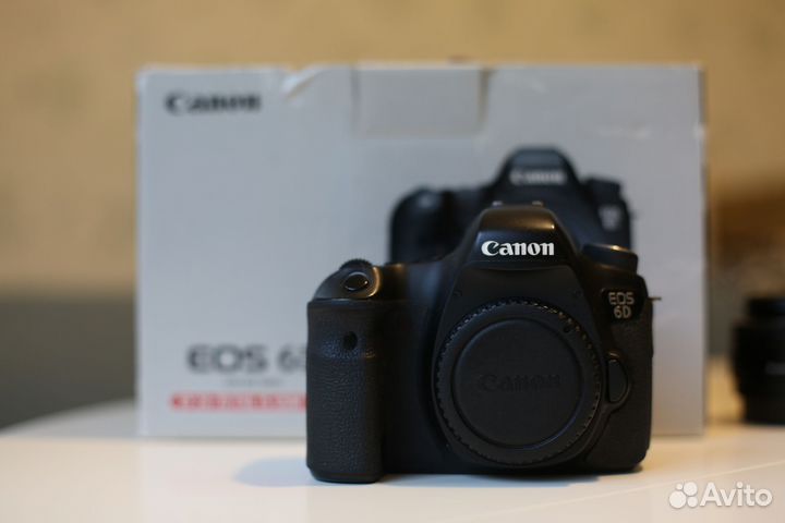 Зеркальный фотоаппарат Canon 6D