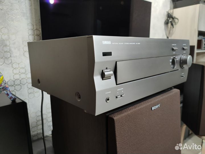 Yamaha AX 892