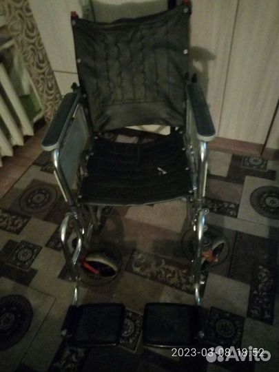 Инвалидная коляска складная бу