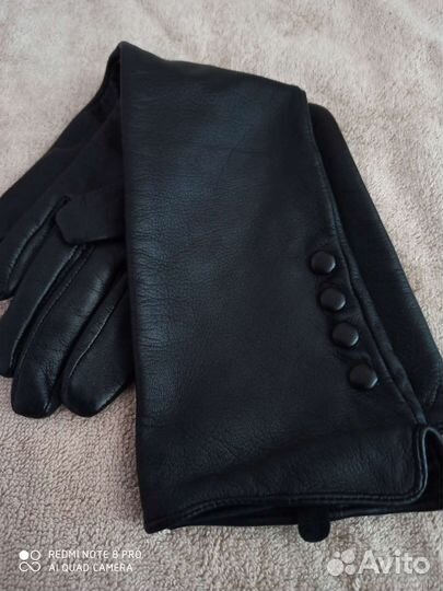Новые кожаные перчатки на шёлковом подкладе