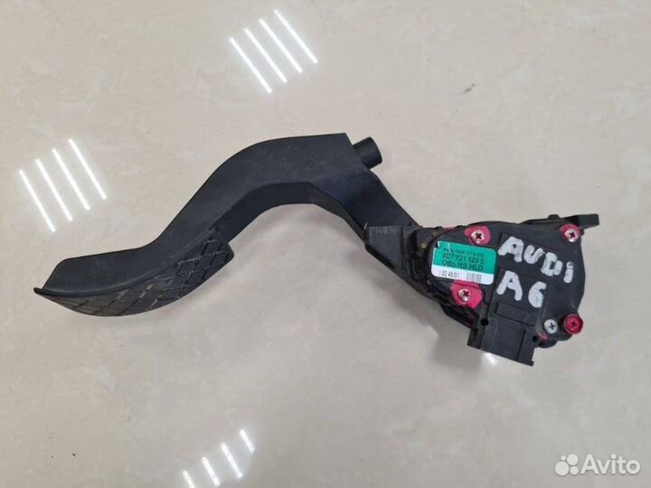 Педаль газа Audi A6 C5 AWT 2001