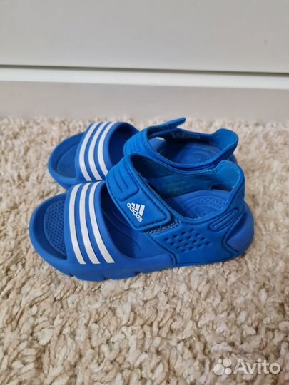 Босоножки adidas original для мальчика 25 размер