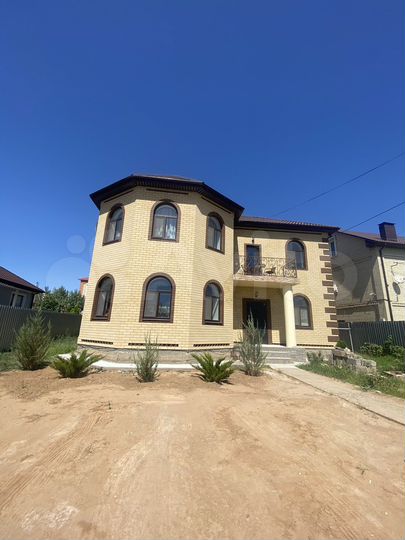 Коттедж 222,7 м² на участке 6 сот.