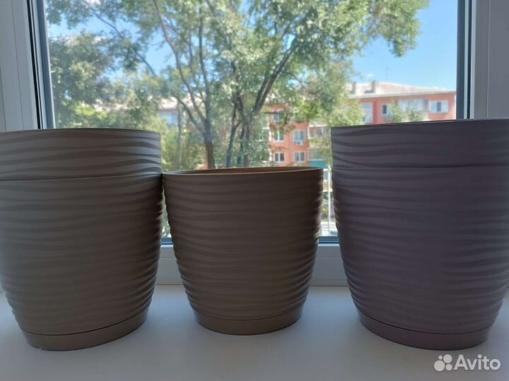 Кашпо горшок для цветов