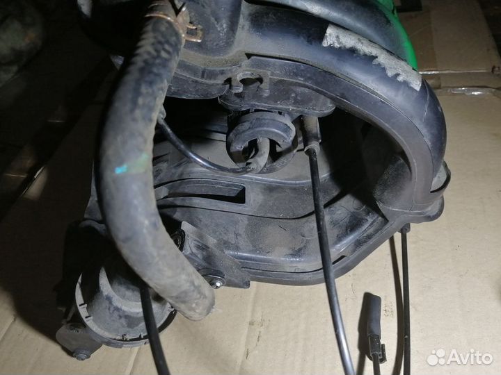 Коллектор впускной Chevrolet Aveo 1.2 бензин