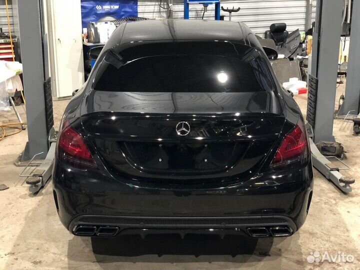 Решетка радиатора в стиле AMG W205 C200