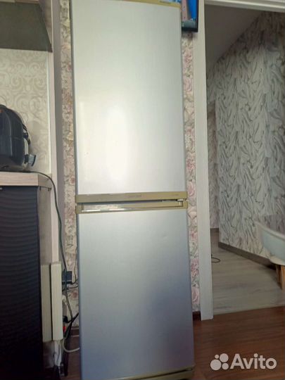 Холодильник